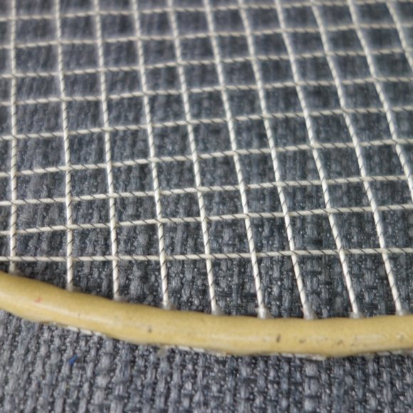 Vintage Carlton 3.9 Badminton Racket Made in England - Picture 9 of 15